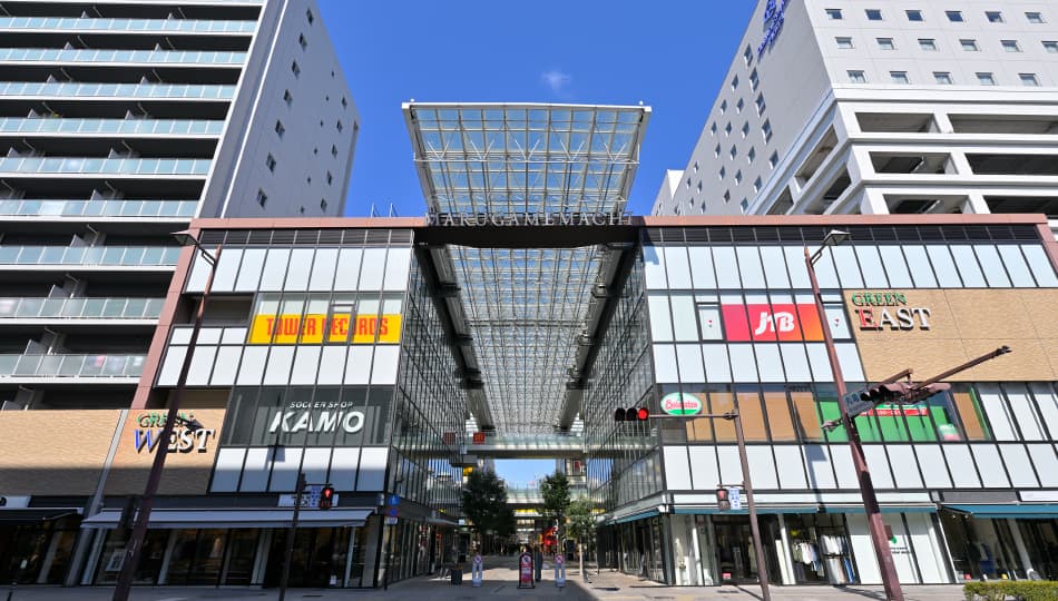 丸亀町グリーン 徒歩13分（980m）