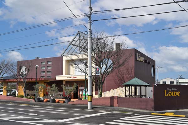 カフェ・ディ・メーネ ルーブ空港通り店