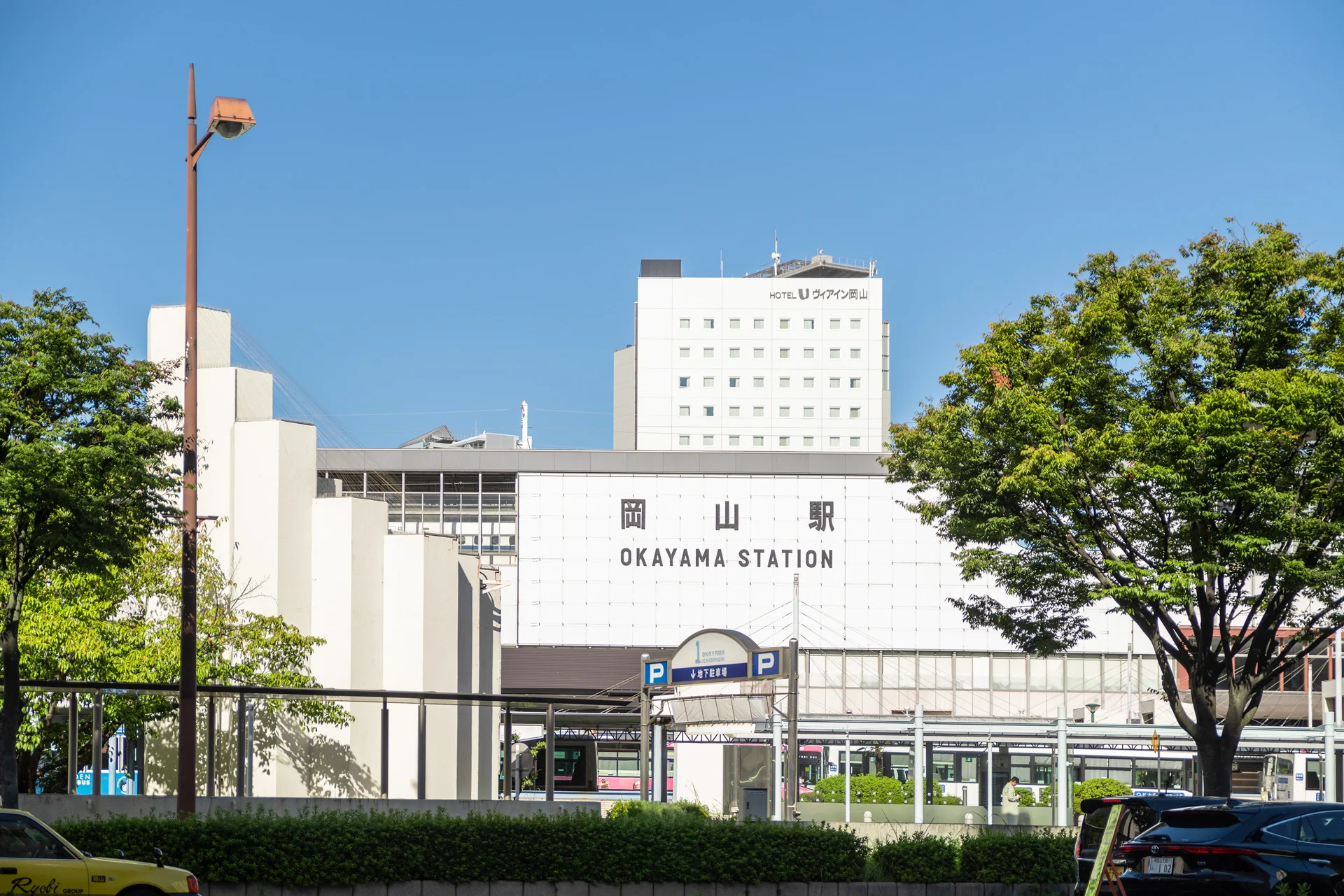 JR岡山駅